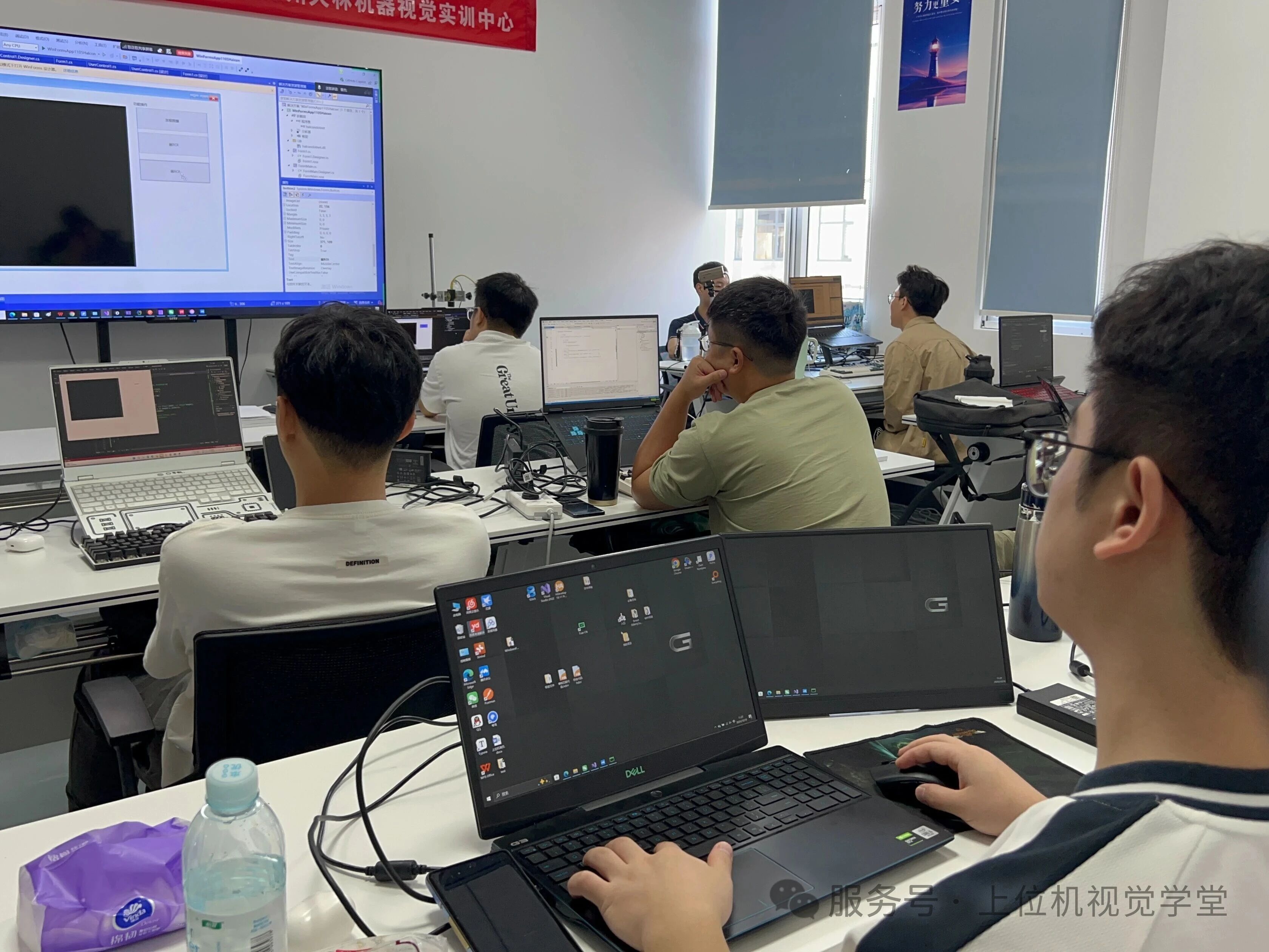 微信图片_2025-10-31_092543_235.jpg